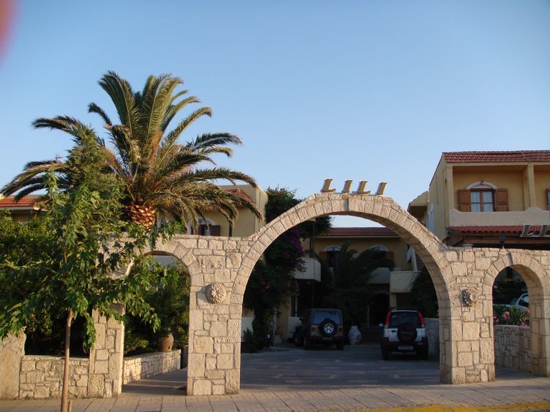 Lili Hotel Gazi المظهر الخارجي الصورة